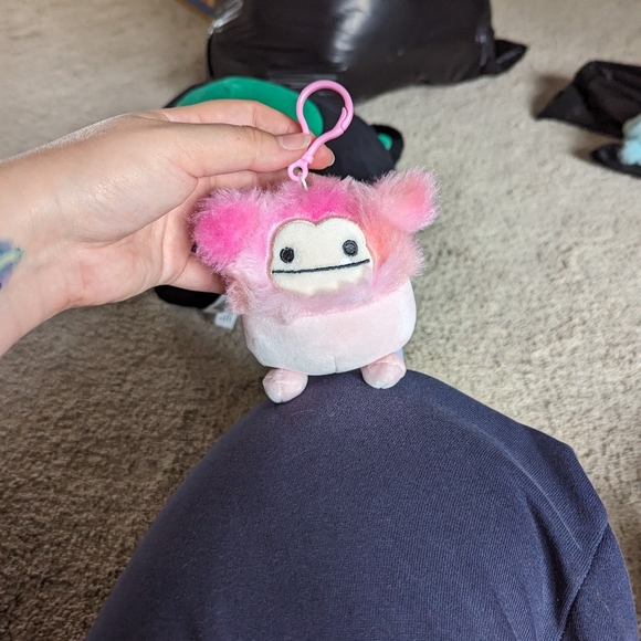 BNWT Capparine Clip Squishmallow - Picture 3 of 3